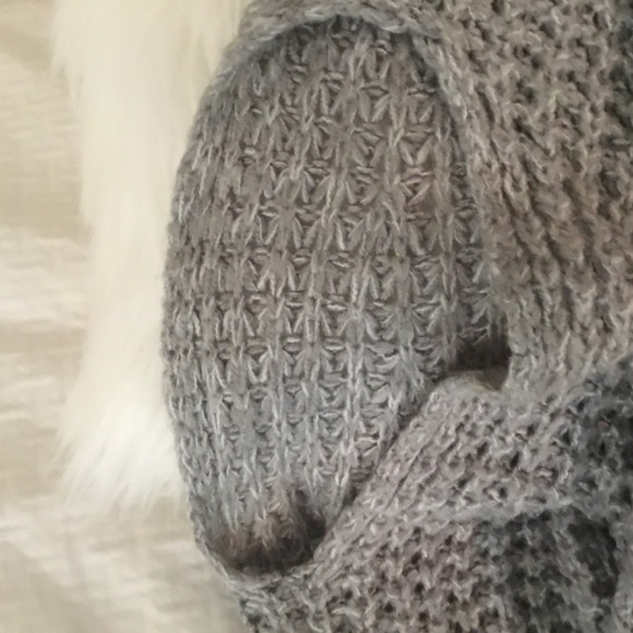 Hinge Gray Boho Long Sweater XS/S - Picture 4 of 4